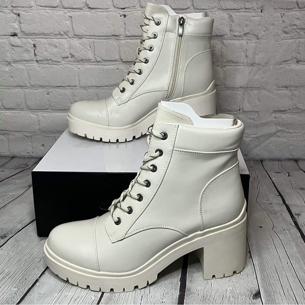 Nine West Women's Quenton Lace-Up Lug Sole Heeled Combat Booties Size 10M - Picture 5 of 12